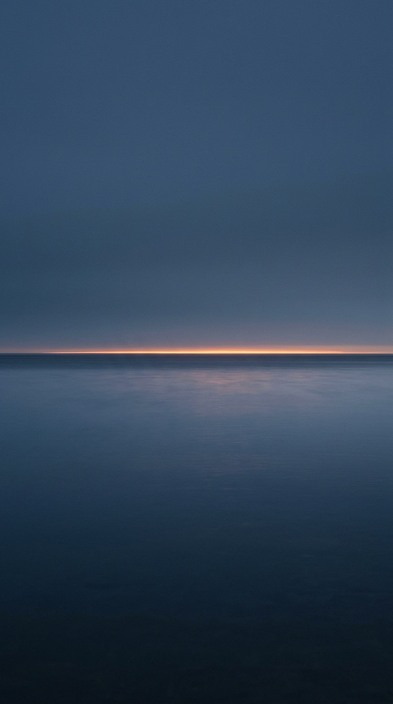 Blue Hour wallpaper from the Water collection